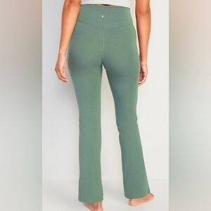 NWT Old Navy Extra High-Waisted PowerChill Slim Boot-Cut Pants Sage Green XL